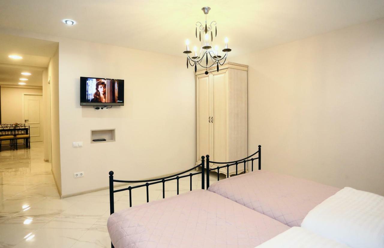 Old Corner Apartment Tbilisi Exterior foto